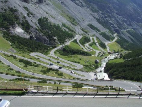 cycling_to_stelvio_pass_from_bormio.jpg