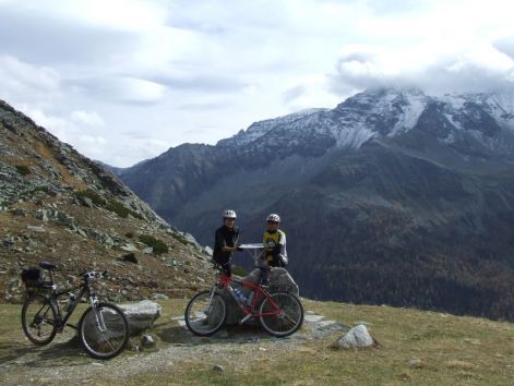 giessener_hutte_2215m.jpg