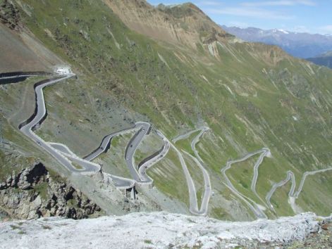 passo_dello_stelvio_2.jpg