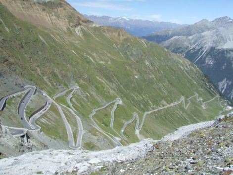 passo_dello_stelvio_3.jpg