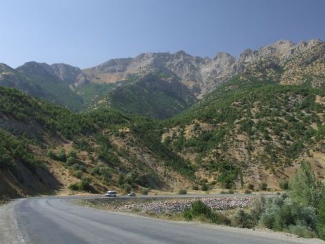 road_between_tatvan_and_diyarbakir_2.jpg