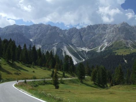 the_road_up_to_wurzjoch.jpg