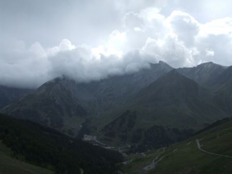 thunderstorm_near_col_dallos.jpg